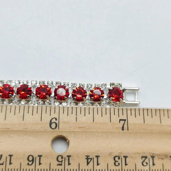 Clear Red Rhinestone Stone Slide Link Bangle Bracelet Silver Tone Vintage - Picture 4 of 5